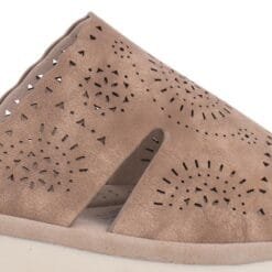Sandalia New Walk Troquelada Corte Camel
