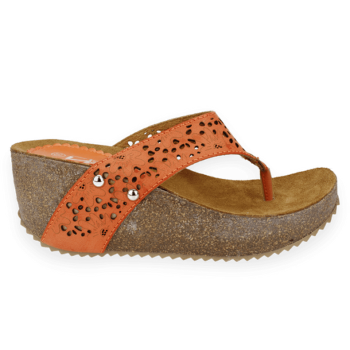 Sandalia New Walk Troquelada Tachas Naranja