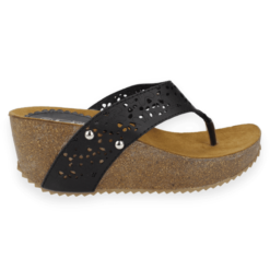 Sandalia New Walk Troquelada Slip On Negra
