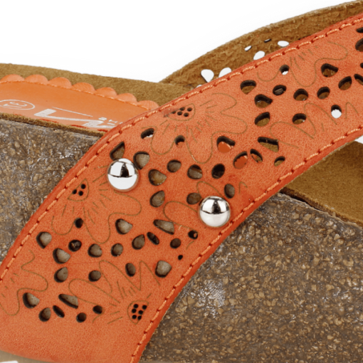 Sandalia New Walk Troquelada Tachas Naranja