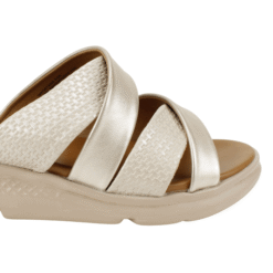 Sandalia New Walk Trenzada Dorada